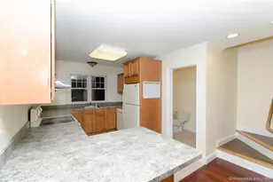 527 West Thames St, Norwich, CT 06360 - Photo 10