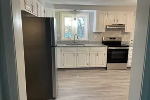 64 Deshon St, New London, CT 06320 - Photo 4