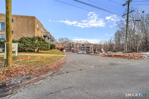 279 Oakville Ave, Waterbury, CT 06708 - Photo 8