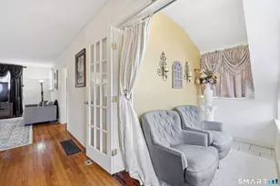 22 Robinson Ave, Danbury, CT 06810 - Photo 12
