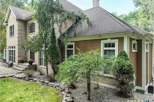 4 Southdown Dr, Bristol, CT 06010 - Photo 6