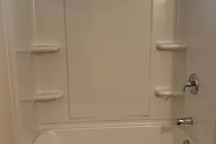 48 Brook St, Hartford, CT 06120 - Photo 18