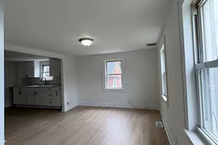 54 Buckingham St, Watertown, CT 06779 - Photo 2