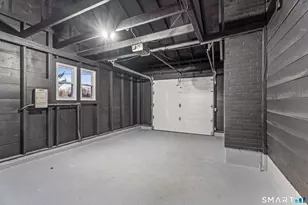 3 Pleasant St, East Windsor, CT 06088 - Photo 24