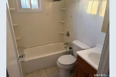 129 Douglas Street, Hartford, CT 06114 - Photo 8