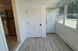 32 Woodland St, Plainville, CT 06062 - Photo 16