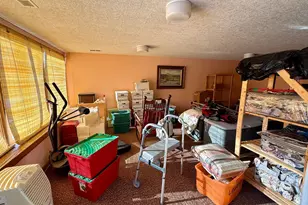 9 Dara Ln, Granby, CT 06060 - Photo 20