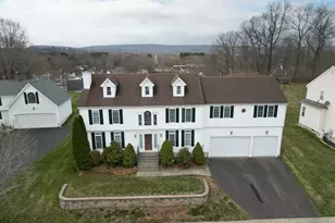 87 Wanda Ln, Middletown, CT 06457 - Photo 4