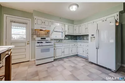 17 Hazel Street, Fairfield, CT 06825 - Photo 8