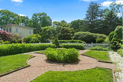 60 Lyme Street, Old Lyme, CT 06371 - Photo 2