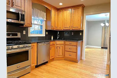 24 Thorne Road #24, West Hartford, CT 06110 - Photo 8