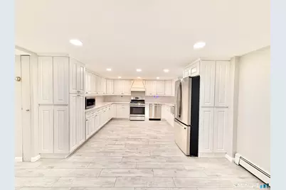 36 Center Drive, Greenwich, CT 06870 - Photo 18