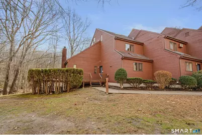 97 West Main Street #Apt 24, East Lyme, CT 06357 - Photo 2