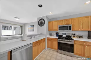 1403 Revere Rd, Danbury, CT 06811 - Photo 8