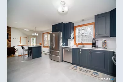 70 Beth Ann Circle, Meriden, CT 06450 - Photo 4