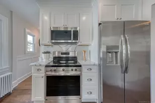 24 Troy St, West Hartford, CT 06119 - Photo 14