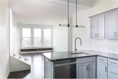 133 Bank Street #3H, New London, CT 06320 - Photo 1