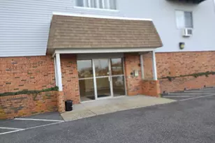 115 Short Beach Rd, Stratford, CT 06615 - Photo 2