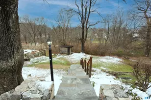 52 Jefferson Ave, Danbury, CT 06810 - Photo 22