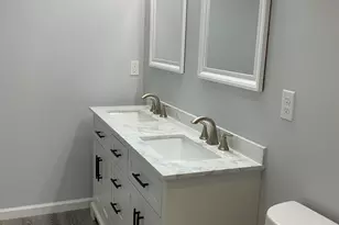 31 Hinman St, West Haven, CT 06516 - Photo 4