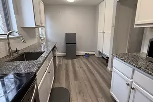 136 High Path Rd, Windsor, CT 06095 - Photo 4