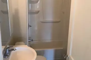 14 Buell St, New Britain, CT 06051 - Photo 8