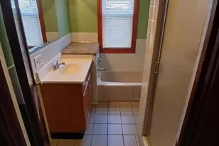 652 High St, Middletown, CT 06457 - Photo 4