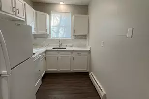 270 High St, Torrington, CT 06790 - Photo 2