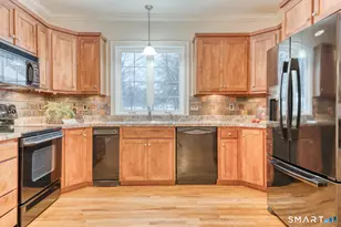 31 Riverview Dr, South Windsor, CT 06074 - Photo 12