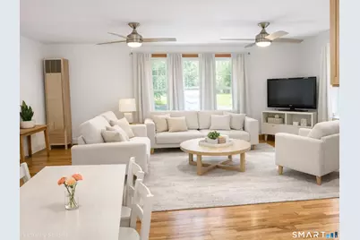 28 Sugar Street #B, Newtown, CT 06470 - Photo 2