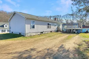 14 Bluff Rd, Ledyard, CT 06335 - Photo 6