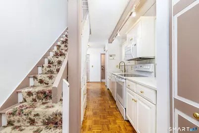 10 Pepperidge Court #10, Simsbury, CT 06070 - Photo 10