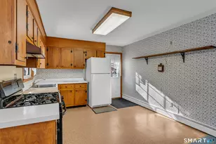 849 Hoop Pole Rd, Guilford, CT 06437 - Photo 6