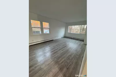 18 West Hills Road, New Haven, CT 06515 - Photo 2