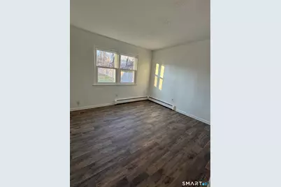 18 West Hills Road, New Haven, CT 06515 - Photo 6