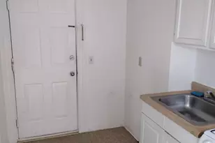 807 E Main St, Waterbury, CT 06705 - Photo 8