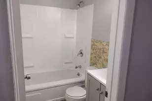 807 E Main St, Waterbury, CT 06705 - Photo 6