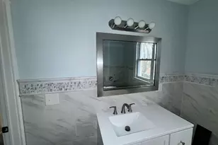 23 Harding Pl, New Haven, CT 06511 - Photo 6