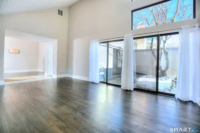 112 Harvest Commons #112, Westport, CT 06880 - Photo 8