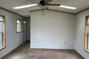 34 Terrace Dr, Waterford, CT 06385 - Photo 4