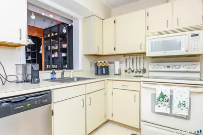 5 Upper Commons, Woodbury, CT 06798 - Photo 6