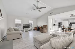 40 Vista Dr, Shelton, CT 06484 - Photo 18