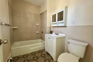 182 Sheridan St, Bridgeport, CT 06610 - Photo 4