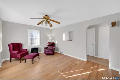 110 Goodwin Street, East Hartford, CT 06108 - Photo 6