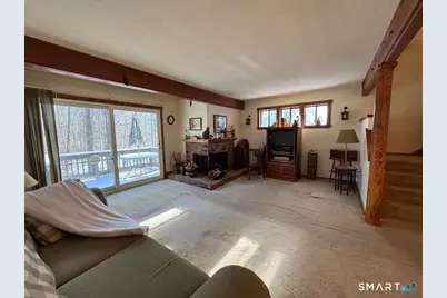 12 Edgehill Court #12, Woodbury, CT 06798 - Photo 4