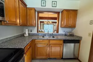 12 Edgehill Ct, Woodbury, CT 06798 - Photo 8