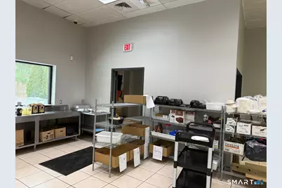 206 Main Street, Wallingford, CT 06492 - Photo 16