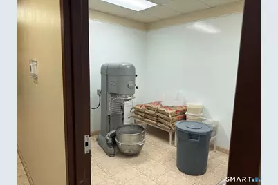 206 Main Street, Wallingford, CT 06492 - Photo 36