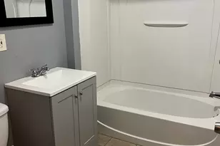 65 Madison St, Hartford, CT 06106 - Photo 18