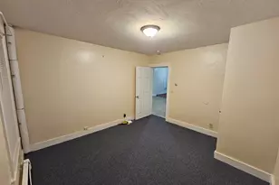 8 Edgar St, New Haven, CT 06519 - Photo 4